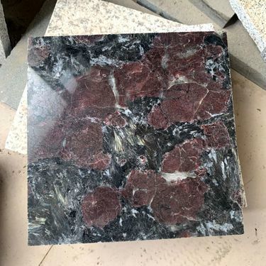 景墙干挂石材高度设计与施工要点